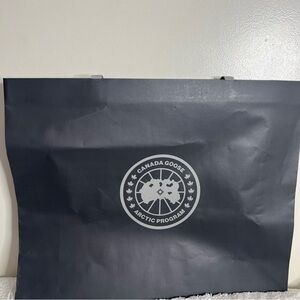 CANADA GOOSE Black Paper Gift Shopping Bag Extra Large 19.75x24.75x7